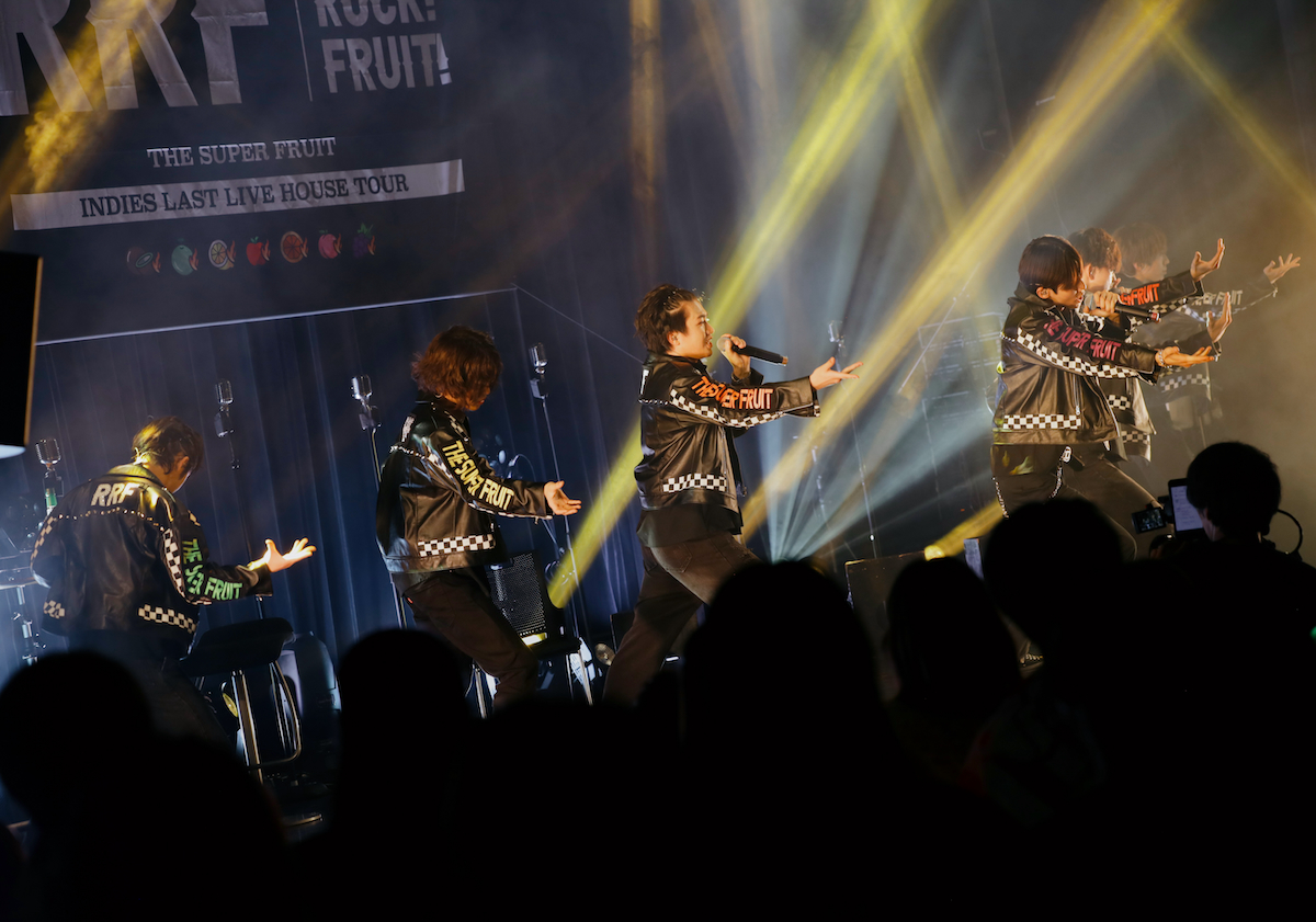 THE SUPER FRUITライブ写真（撮影＝mican）