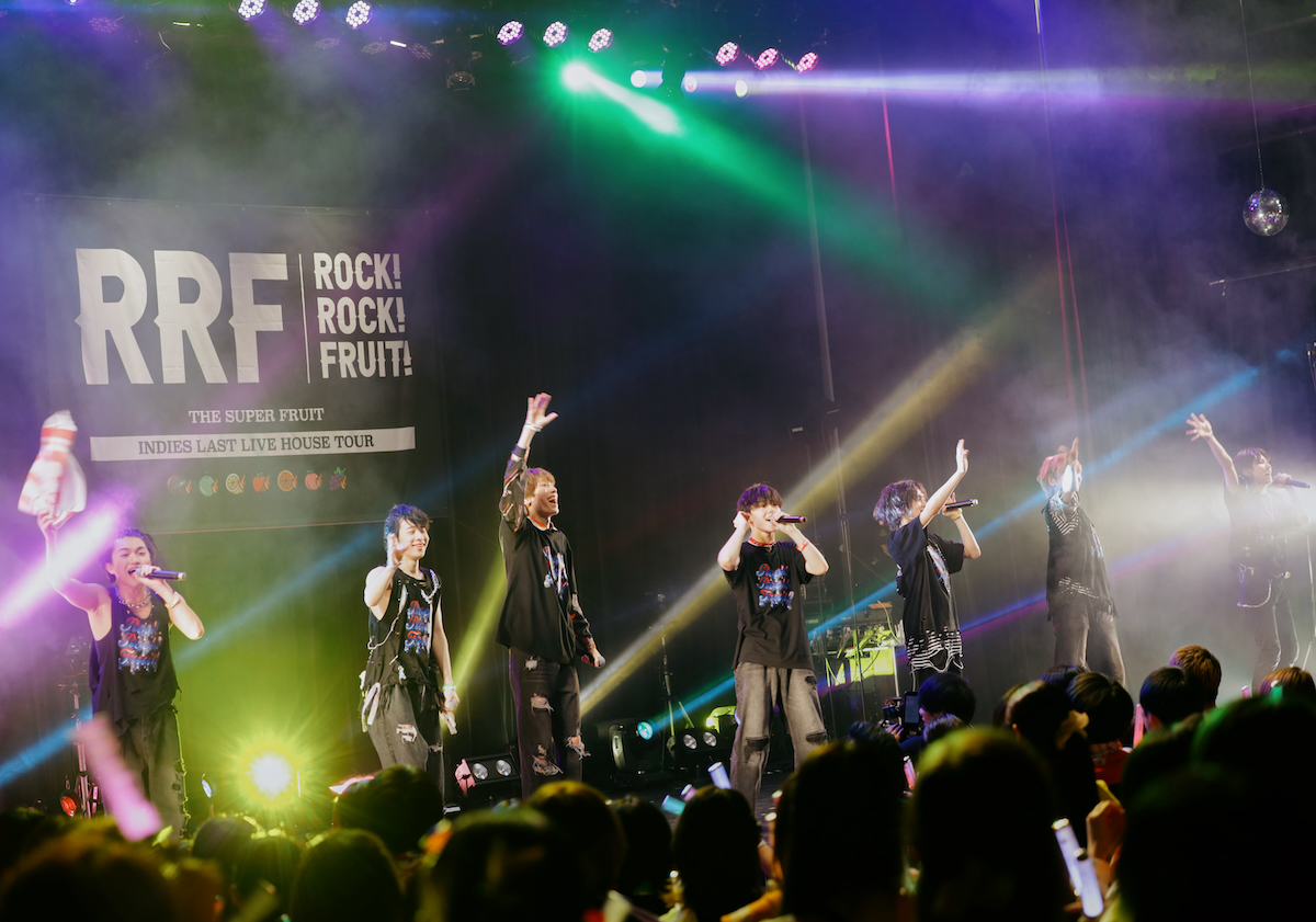 THE SUPER FRUITライブ写真（撮影＝mican）