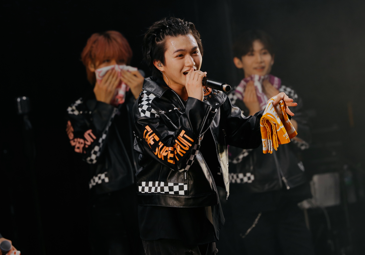 THE SUPER FRUITライブ写真（撮影＝mican）