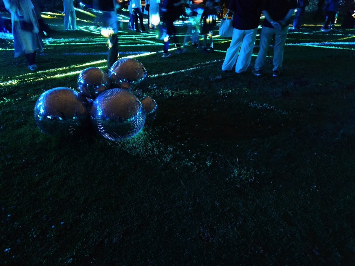 二の郭に置かれていたミラーボール