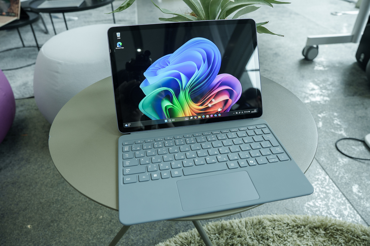 Surface Pro 12インチ、2025年6月10日に発売の画像