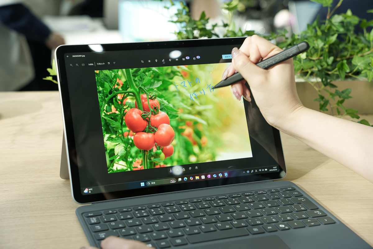 Surface Pro 12インチ、2025年6月10日に発売の画像