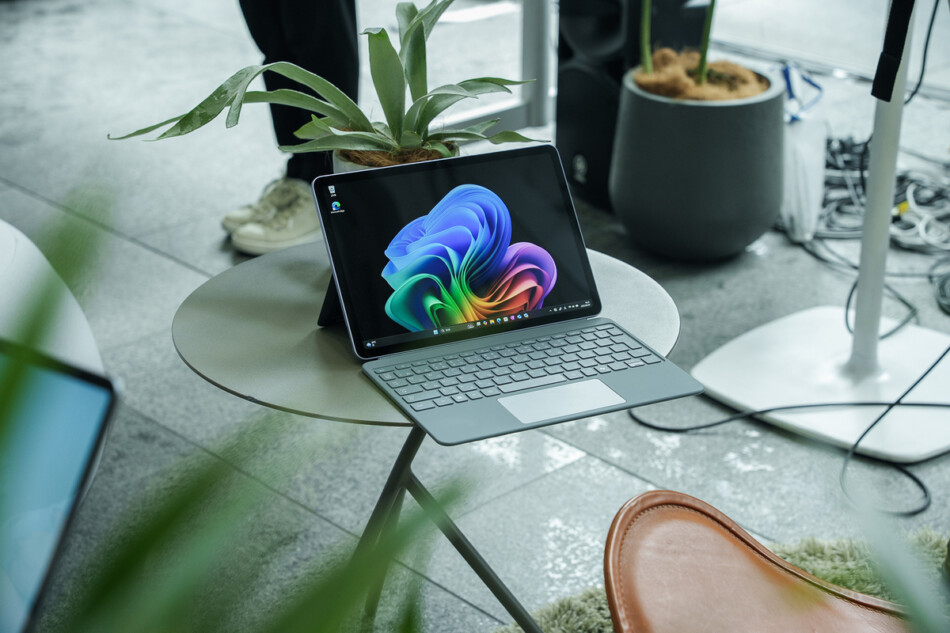 Surface Pro 12インチ、2025年6月10日に発売