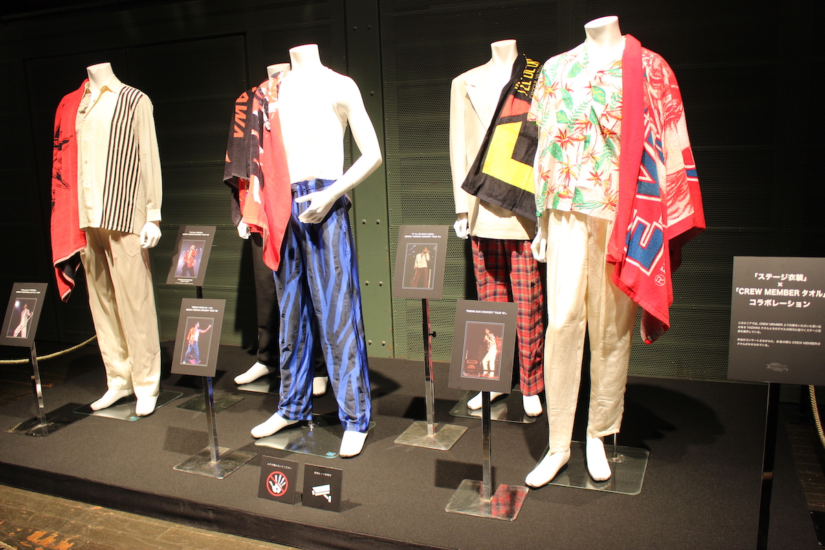 『EIKICHI YAZAWA 50th Year Memorial Exhibition 「俺たちの矢沢永吉」展』（撮影＝渡辺彰浩）