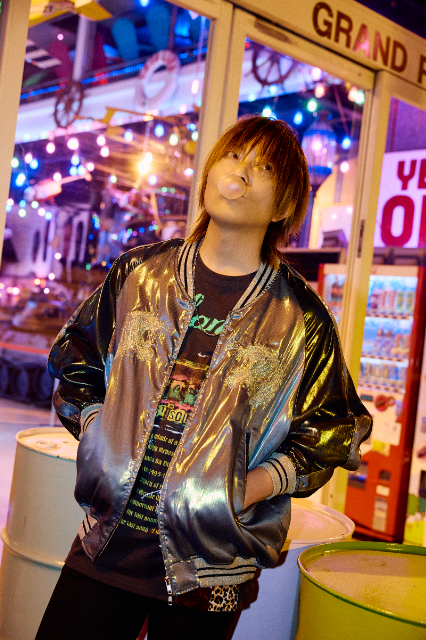 声優・谷山紀章、50歳記念写真集リリースの画像