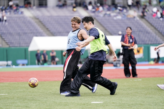『EXILE CUP 2025』北信越大会でサッカーをプレーする中務裕太（GENERATIONS）、EXILE MAKIDAI