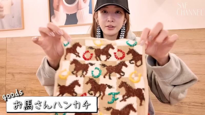 紗栄子、海外持参の“カバンの中身”公開の画像