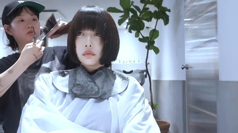 あのちゃん、ボブカットをバッサリの画像