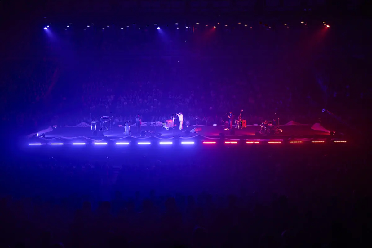 『Tele Tour 2025「残像の愛し方」』横浜アリーナ公演（撮影＝太田好治 雨宮透貴）