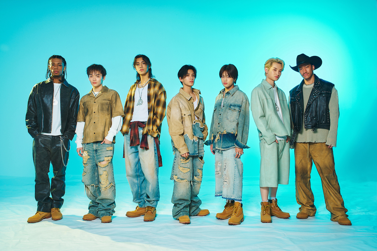 世界中を飛び回るPSYCHIC FEVERの現在の画像