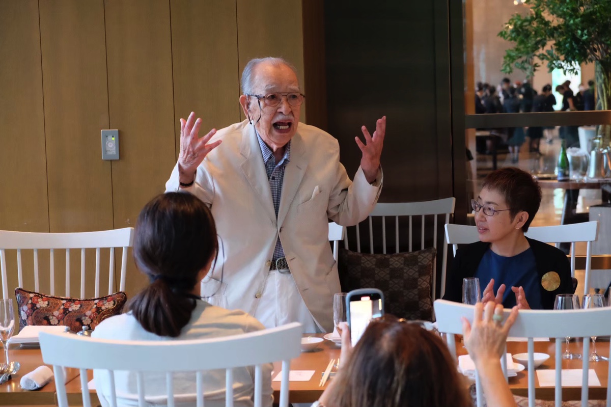 世界初のカラオケ装置、悲願のIEEE表栄の画像