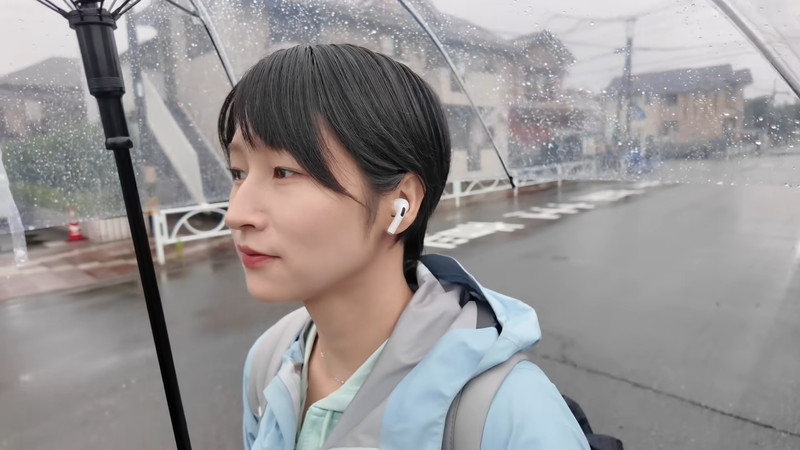 mii、大胆コーデで“激安食べ放題”を堪能の画像