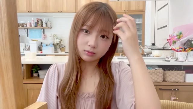 希空、寝起き5分からメイクで大変身の画像