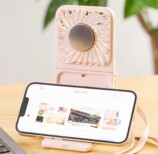 3COINSのガジェットはなぜ売れる？の画像