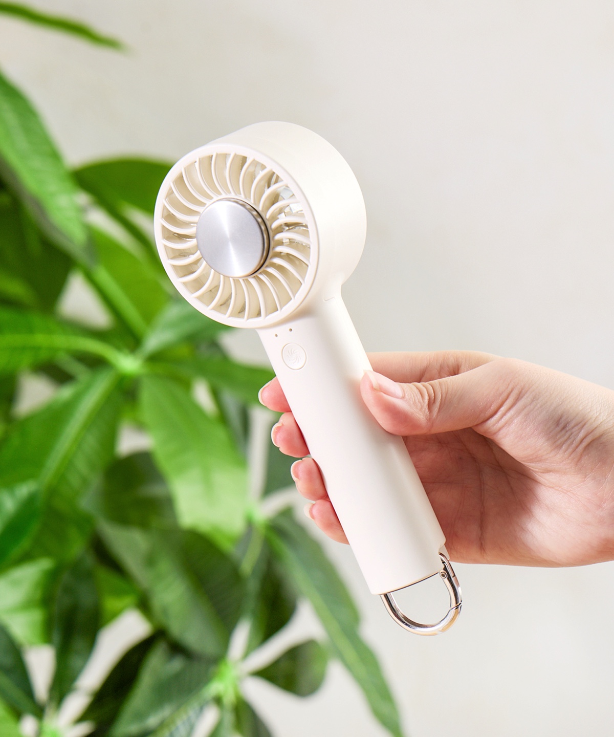 3COINSのガジェットはなぜ売れる？の画像