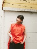櫻坂46 的野美青、存在感のあるグラビアの画像