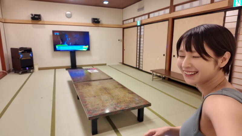 mii、大胆ワンピで“格安宿”を満喫の画像