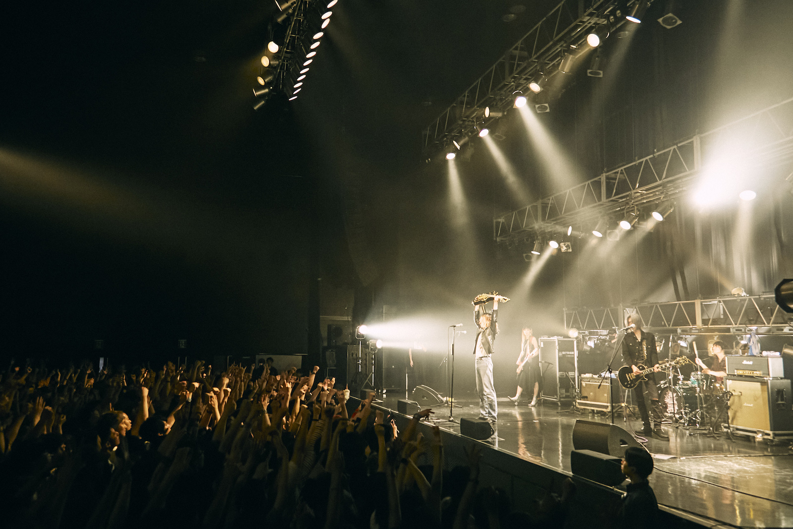 a flood of circle(撮影=新保勇樹)