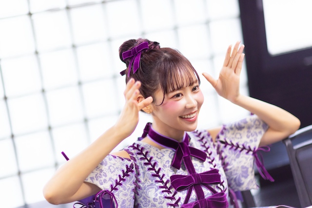 FRUITS ZIPPER 仲川瑠夏