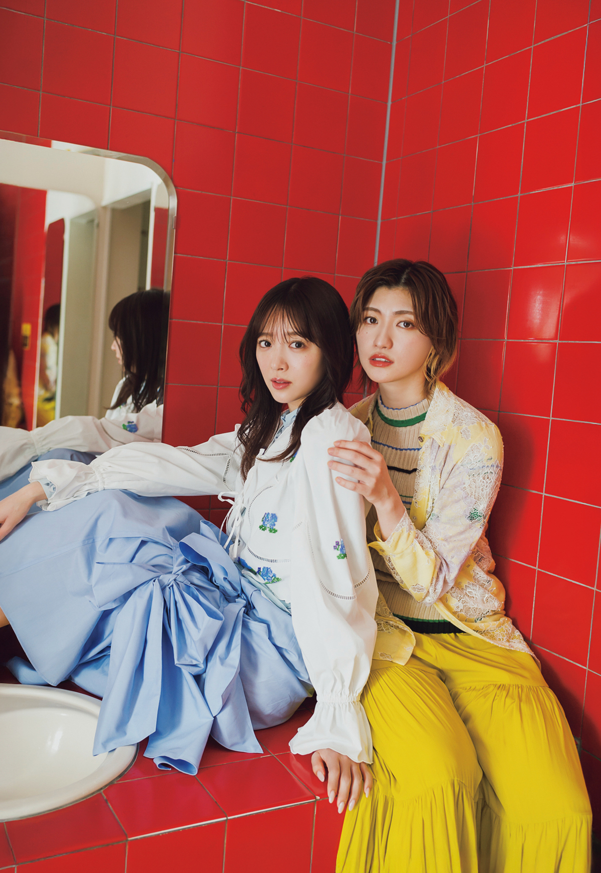 小林歌穂&中山莉子、最後のペアグラビアの画像