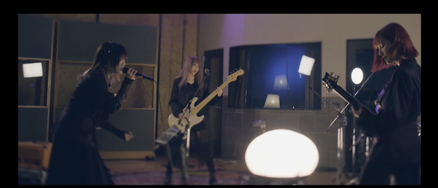 Faulieu. スタジオライブ映像より