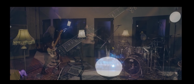 Faulieu. スタジオライブ映像より