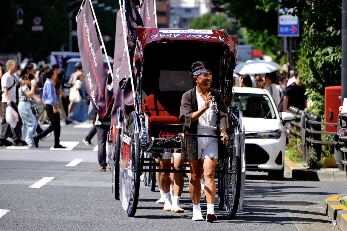 『ブレイド＆バスタード』ラッピング人力車の画像