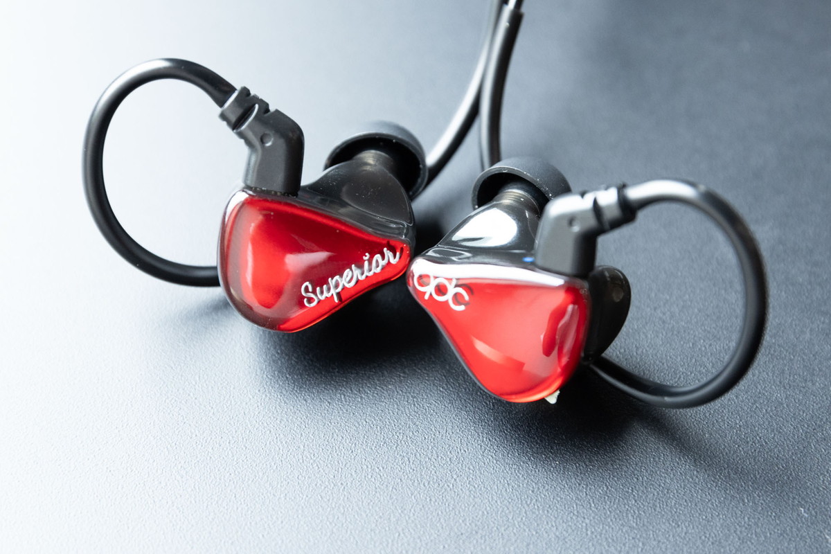 “野良育ち”坂本英城のイヤホン評の画像