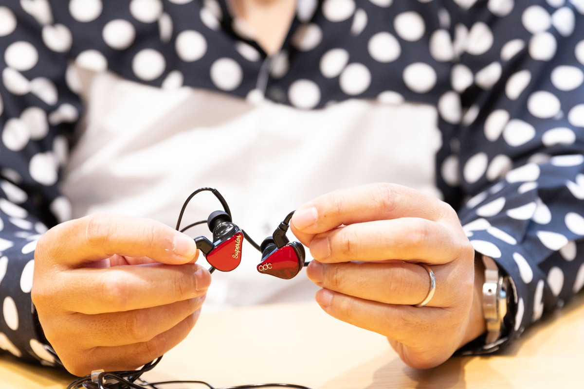 “野良育ち”坂本英城のイヤホン評の画像