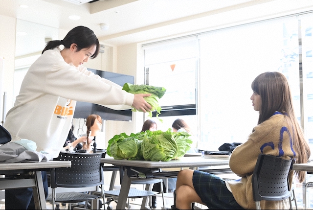 尾碕真花×松本怜生『シンクロ』撮影秘話の画像