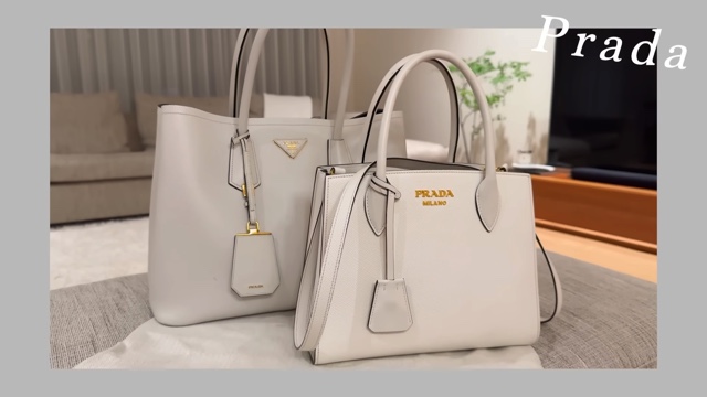 初代バチェロレッテ、私物の鞄を紹介の画像