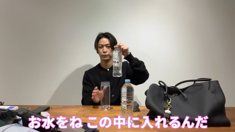 亀梨和也、愛用カバンの中身を紹介の画像