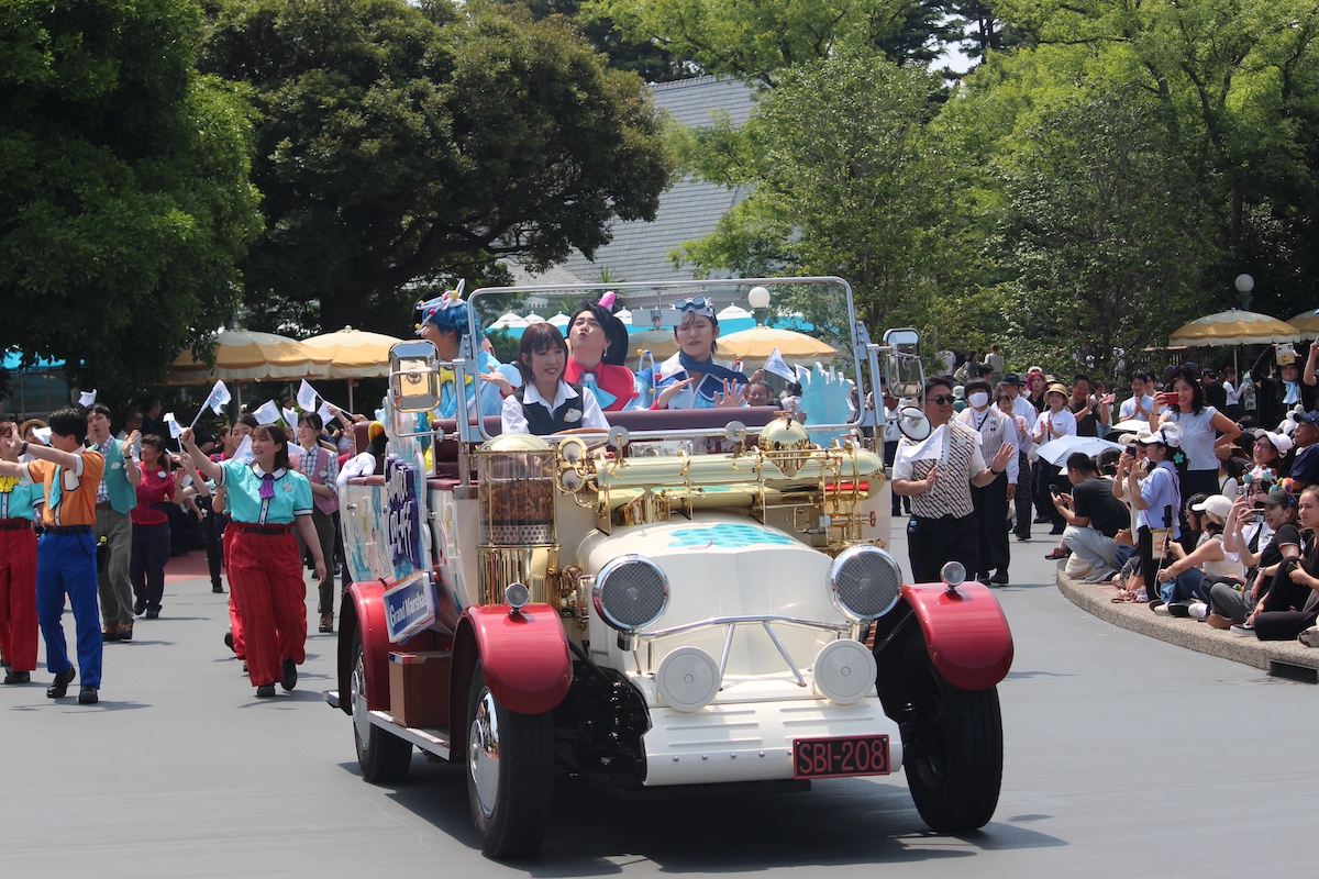 Mrs. GREEN APPLE ディズニーでの撮り下ろし（写真＝渡辺彰浩）
