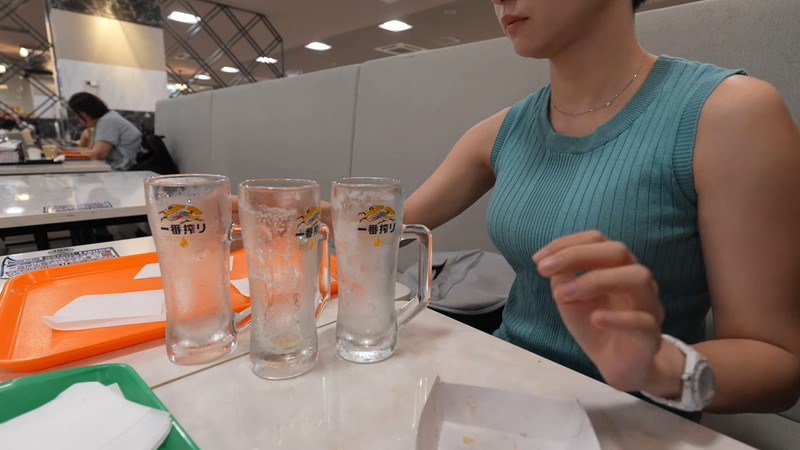 女性YouTuber、タンクトップ姿に「可愛すぎる」の画像