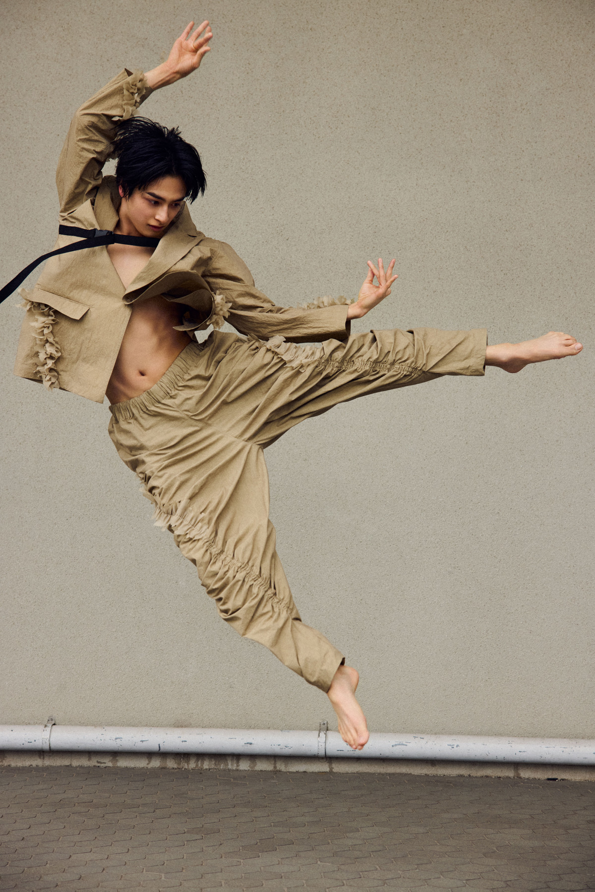 新原泰佑 1st写真集『Flicker』発売決定の画像