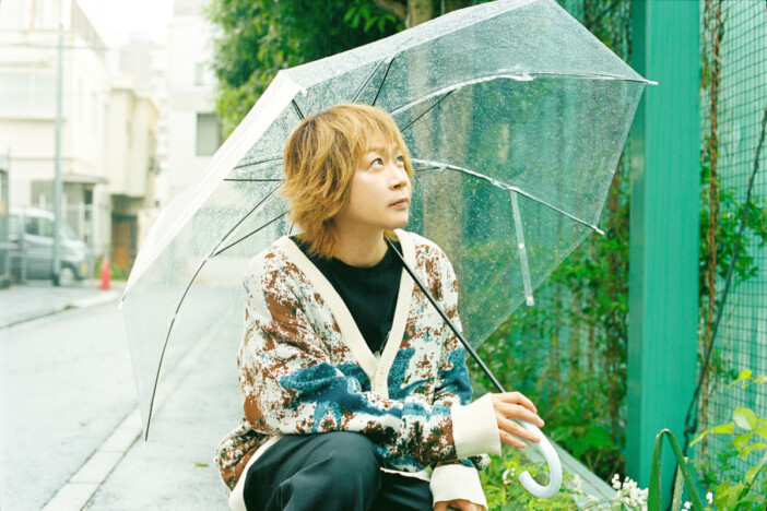 Aqua Timez・太志の詩写真集『同じ窓から見た違う月』　本人によるお渡し会も