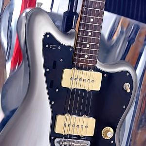 Lucky Kilimanjaro「はるか吠える」ジャケット写真