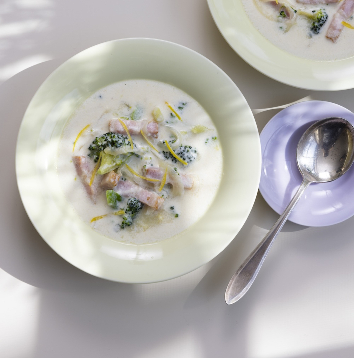 夏にスープ？『体を癒やす夏スープ』発売中の画像