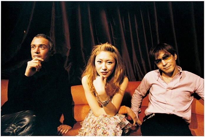 globe、ベストアルバムジャケ写公開