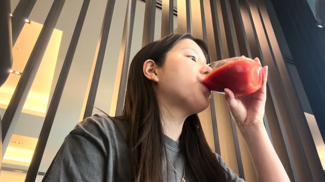 川島海荷、ほろ酔いの沖縄旅を披露の画像