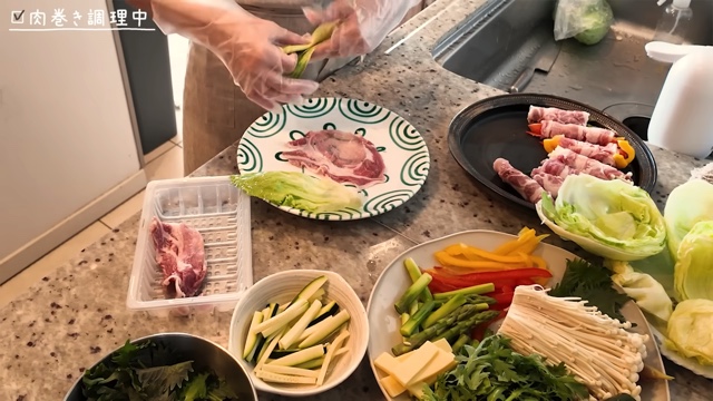 佐々木希、料理動画で見せる素顔の画像