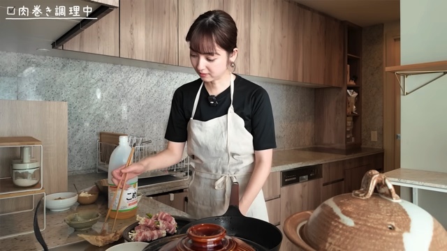 佐々木希、料理動画で見せる素顔の画像