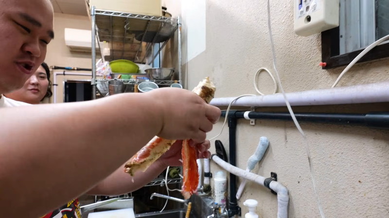 大相撲力士たちの豪快な食事動画が話題の画像