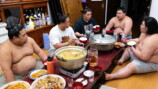 大相撲力士たちの豪快な食事動画が話題の画像