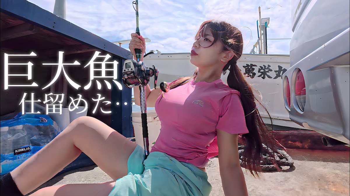 “日本一だらしない”キャンプ女子、父と一緒に晩酌を堪能　飲みっぷりに視聴者「素敵」