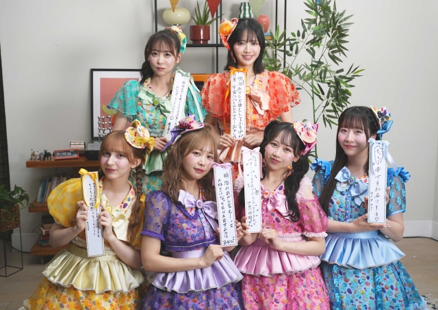 「meiji♡FRUITS ZIPPER「明治おかし大使継続動画」〜チョコっといい日になぁれ〜 ＜インタビュー＞ #NEWOKASHIPROJECT」カット画像