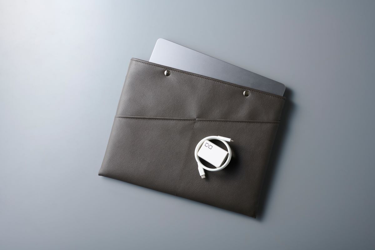 CIO、世界最小級100W充電器発売の画像