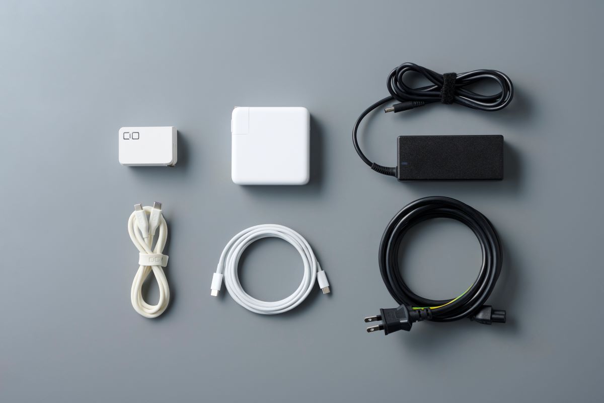 CIO、世界最小級100W充電器発売の画像