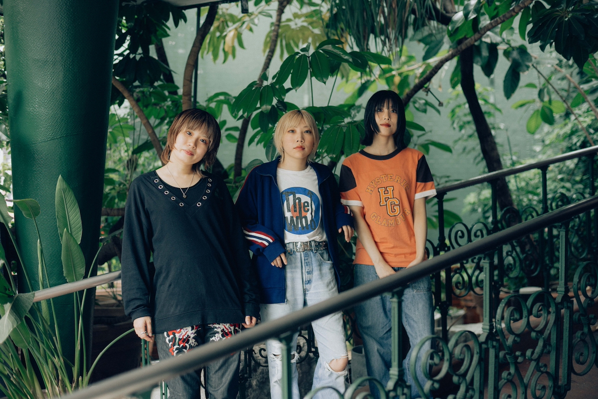 炙りなタウン 撮り下ろし写真