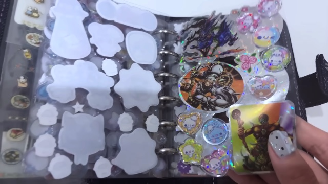 あのちゃんが紹介したシール帳の中身